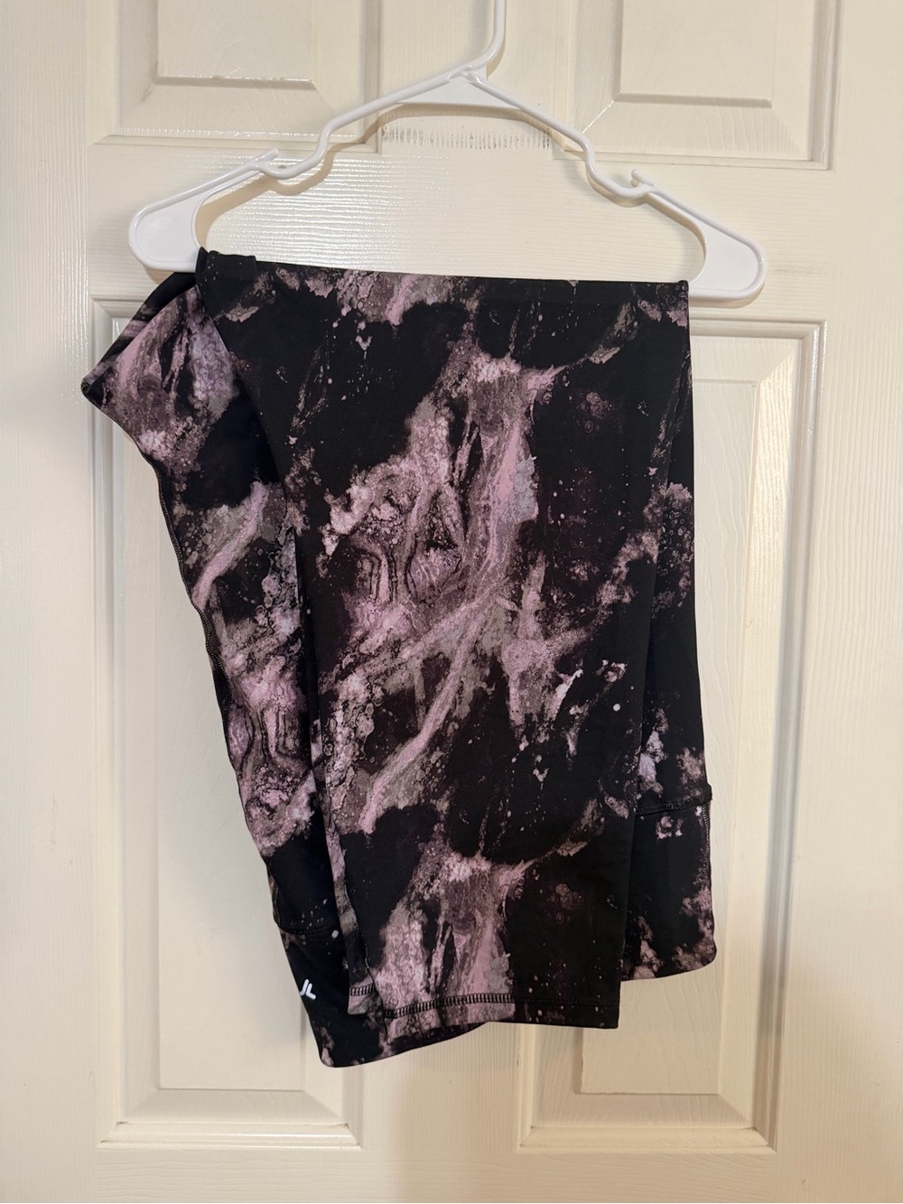 Old Navy Black and Purple Marble-Print Leggings